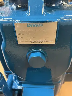 Used VICKERS PVH131C-RAF-3S-10-CM7-31 Hydraulic Pumps Ohio US | Surplus Asset Holdings #1226169