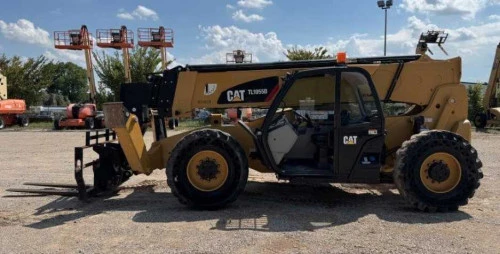 Used 2018 CATERPILLAR TL1055D Telehandlers Pennsylvania US | National Lift Equipment #1381099