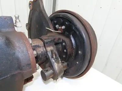 Hyster E60Z-33 Forklift Front Dual Wheel Drive Axle Assembly 6-Lug & Park Brake