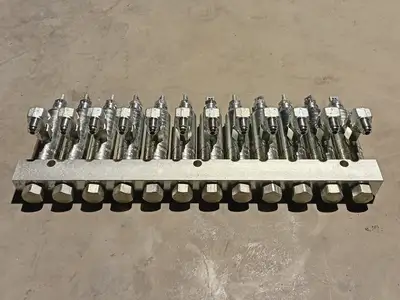 NEW HITACHI 4446881