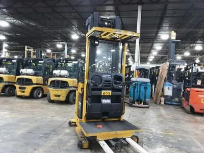 USED 2023 YALE OS030