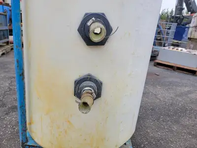 Plastic Tank w/ Fittings