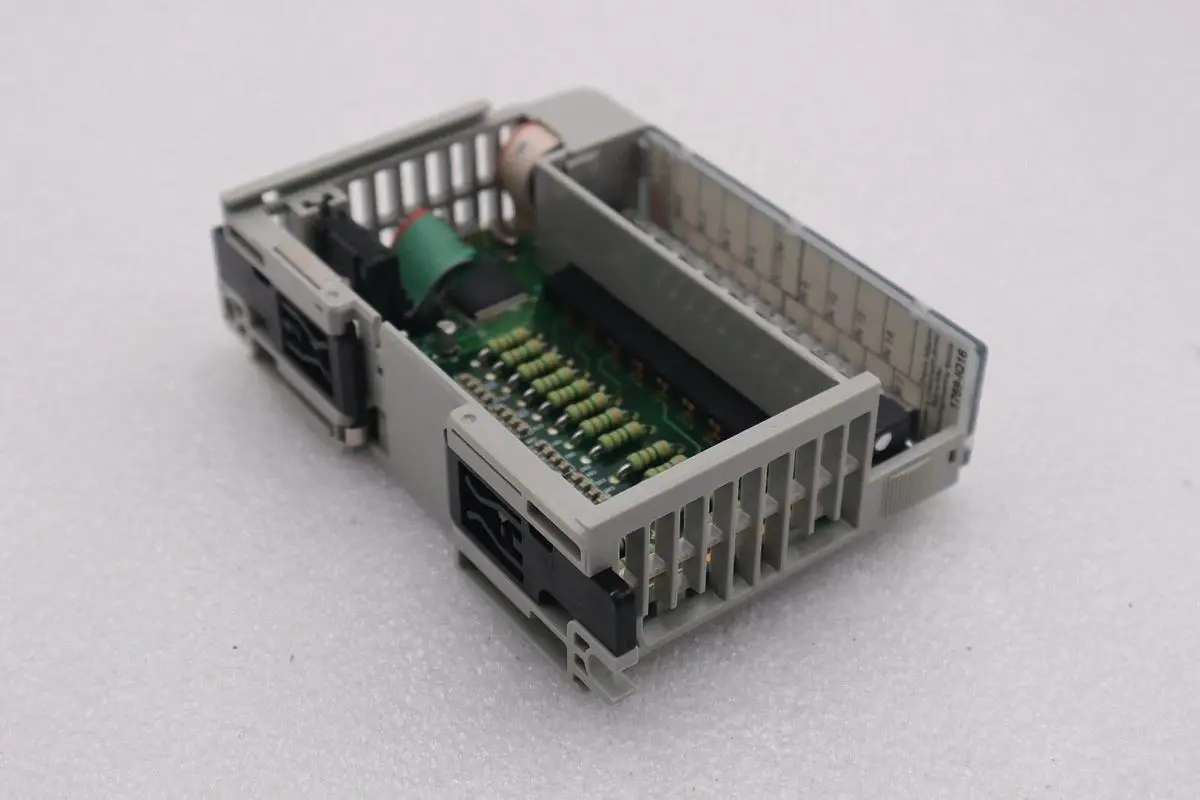 Allen-Bradley 1769-IQ16 SER A Compact I/O Module #K-655A