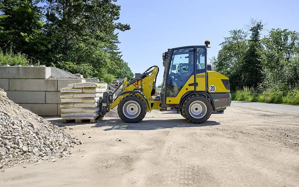 NEW 2025 WACKER NEUSON WL250 WHEEL LOADER