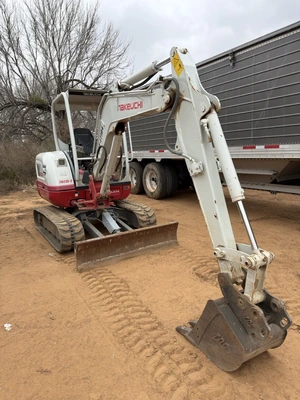 USED 2022 TAKEUCHI TB 235-2