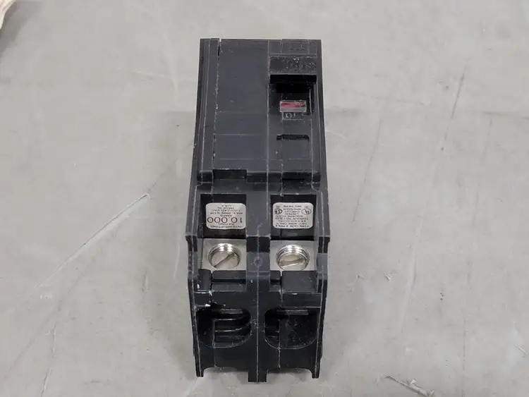 New | in-Stock SQUARE D QOB2100 Switchgears British Columbia CA | Lenmark #240801