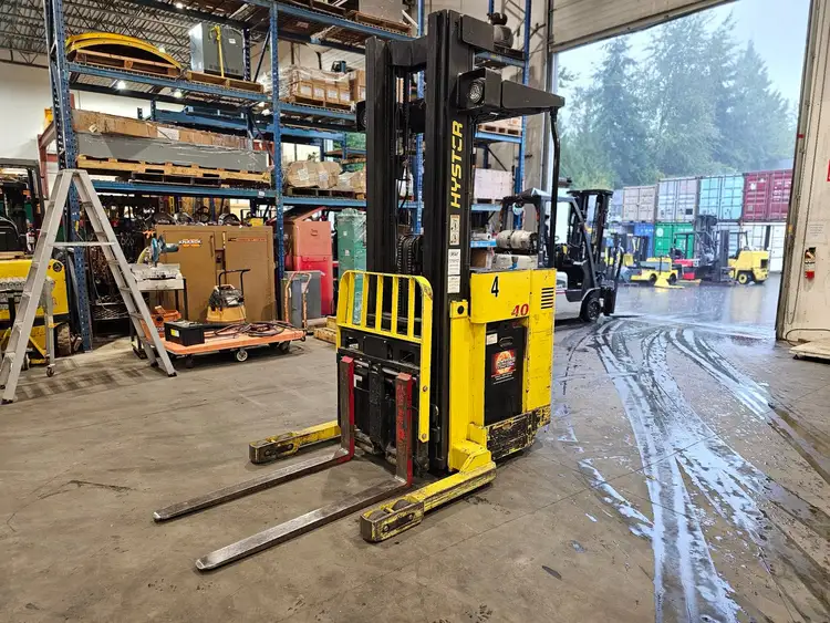 Used HYSTER 40XMR Reach Trucks British Columbia CA | Lenmark #1488877