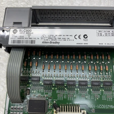 USED Allen-Bradley 1746-IB32
