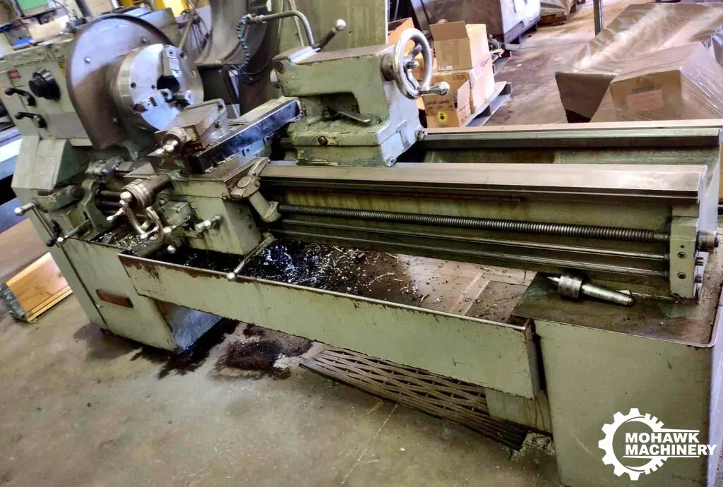 19" x 54" LEBLOND-MAKINO "19 REGAL" SERVO-SHIFT ENGINE LATHE w/INCH-METRIC - 12” 3-JAW CHUCK - SOME TOOL HOLDERS