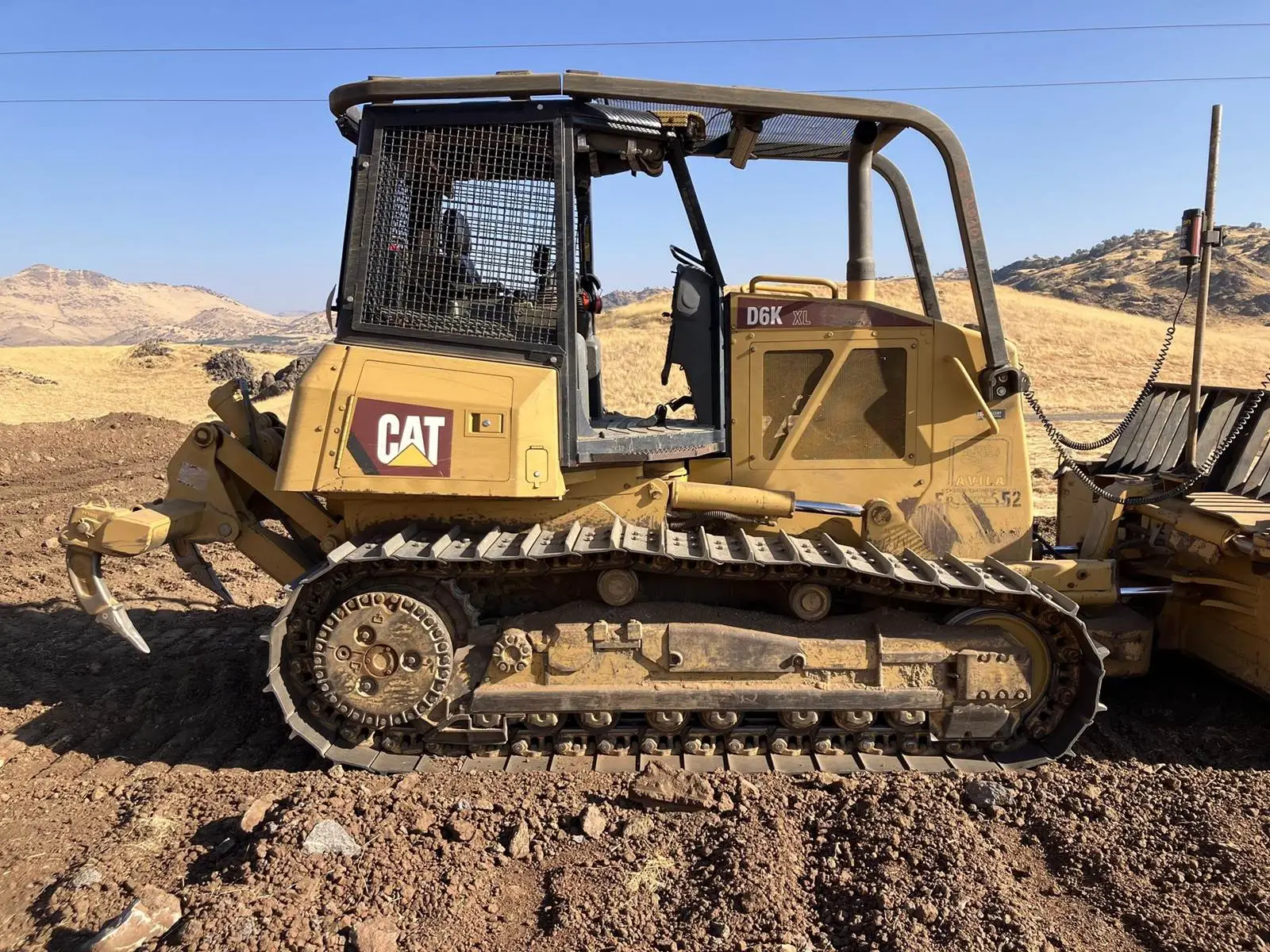 USED 2012 CATERPILLAR D6K XL