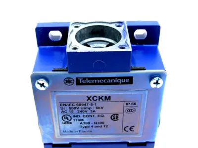 NEW TELEMECANIQUE XCKM LIMIT SWITCH ZCKM7