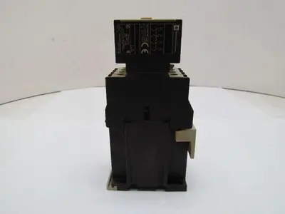 Telemecanique LP2D0901BDREQ3528G20 Contactor Relay 24VDC Coil