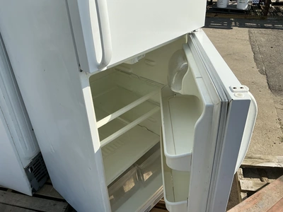 Used FRIGIDAIRE UNKNOWN MODEL Refrigerators Michigan US | Miedema Asset Management Group #1311885
