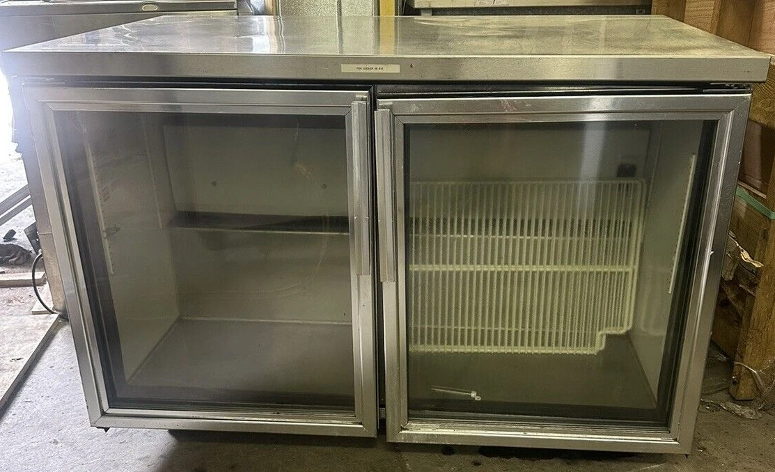 174-0140 True TUC-48G 48” Glass Door Undercounter Self Contained Worktop Cooler