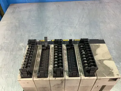 Used OMRON PA204 Input / Output Modules Ohio US | HGR 24 #1345302