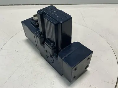 USED MOOG D661Z4047B