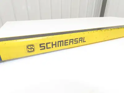 Schmersal SLC440COM-R-1450-30-1050 Safety Light Curtain Receiver -Needs Repair