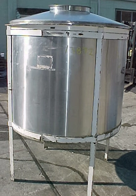 USED 500 GALLON  TANK CLOSED TOP TANK