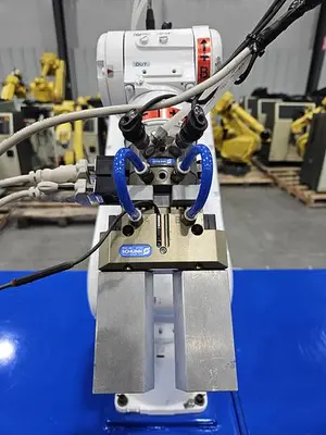 USED 2012 YASKAWA MOTOMAN MH5