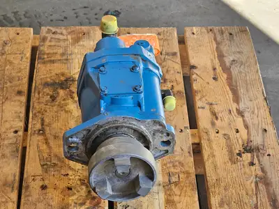 Used EATON PVE012R01AUB0A2100000100100CD0A Hydraulic Pumps British Columbia CA | Lenmark #1489192