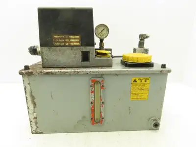 SKF MKU12-BW6-OI18+PSI Lubrication Pump Machine Oiler 6.7L Tank 0.1 L/Min 200V