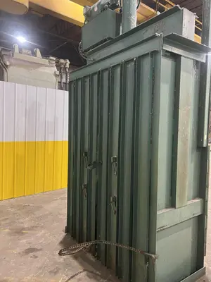 60" X 30" SELCO MODEL #V5HD VERTICAL HYDRAULIC CARDBOARD BALER