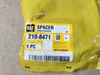 NEW CATERPILLAR 210-8471