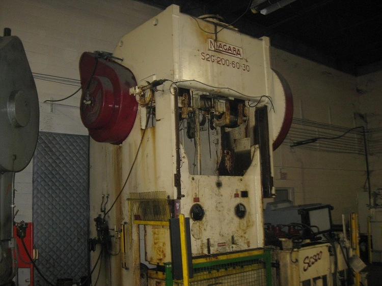 Used S2G-200-60-30 _UNKNOWN_ Straight Side Presses | Two Spade Machinery LLC #508432