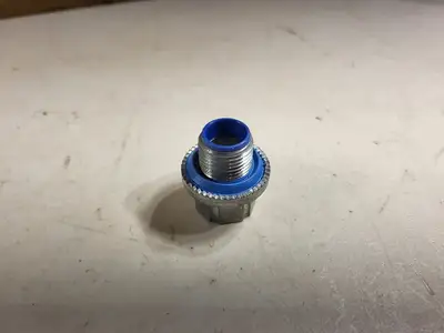 NEW THOMAS & BETTS H050GR-C