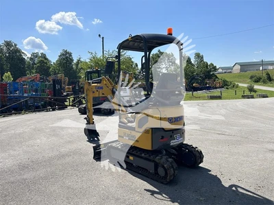 USED 2021 XCMG XE18U