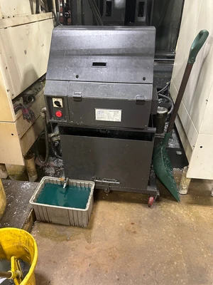 2010 Hwacheon Vesta 610D Vertical Machining Center with Pallet Changer
