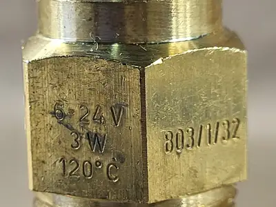 NEW VDO 323-803-001-032D