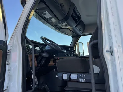 Used 2021 FREIGHTLINER CASCADIA Conventional trucks Minnesota US | Carco Truck & Equipment #1513697