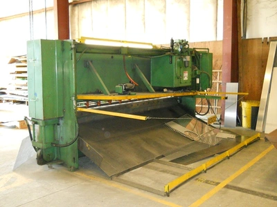 USED 1983 CINCINNATI 4H12