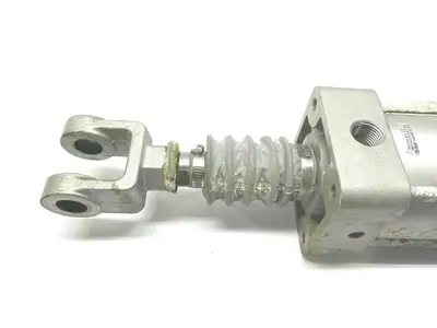 Used SMC Pneumatic Tie Rod Cylinder Pneumatic Cylinders Michigan US | Maverick Industrial Sales #1392141