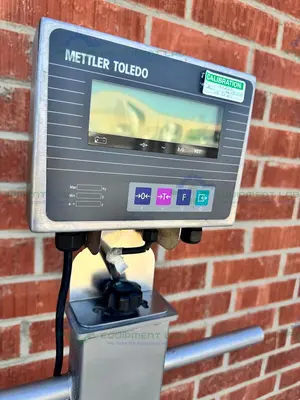 Used METTLER TOLEDO 2888 STAINLESS STEEL SCALE W/ HAWK READOUT 1000 LBS  36 X 36 Scales California US | Equipment Lab #1394844