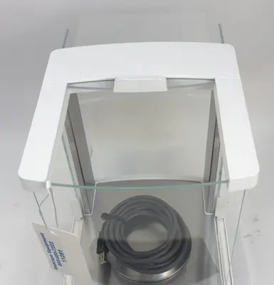 USED Sartorius Secura 124-1s