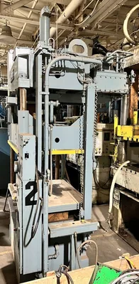 USED USED DAKE PRESSES DAKE 27-477 PRESS