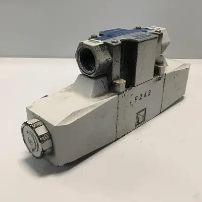 USED VICKERS DG4V32CMP7H750