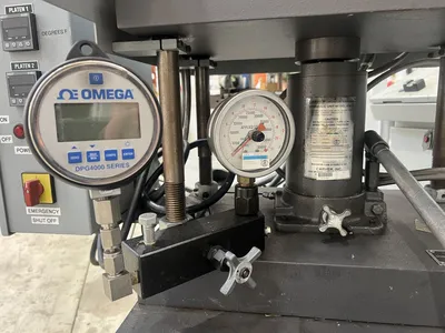 USED CARVER CARVER 3693 PRESS