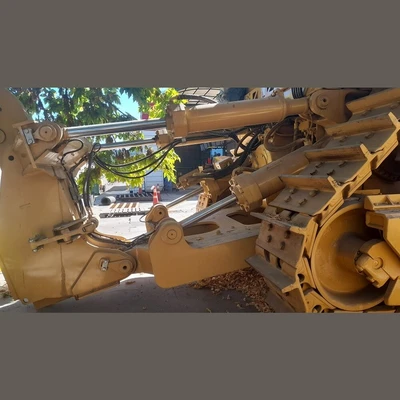 USED 2012 CATERPILLAR D11T