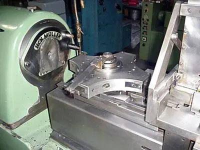 0623-140 Muller Model R2-HA Rotary Swager Swaging Machine .65″ Capacity