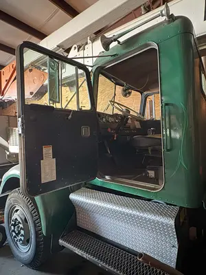 Used 1975 KENWORTH W900 Bucket (boom) trucks New Jersey US | Proxy Equipment #1378458