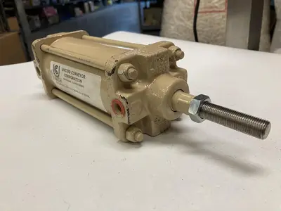 Used UNITED CONVEYOR CORPORAITON 4401-55 Cylinders | Surplus Asset Holdings #1206846