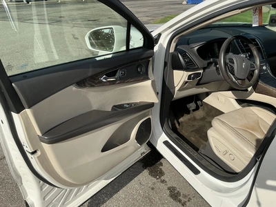 USED 2016 LINCOLN MKX