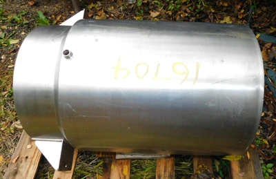 USED 38 GAL LUG MOUNTED TANK 38 GALLON
