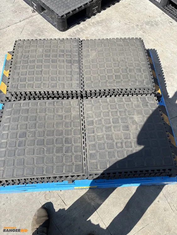 Used _UNKNOWN_ _UNKNOWN_ Flooring, Windows, and Doors Michigan US | Miedema Asset Management Group #1230808