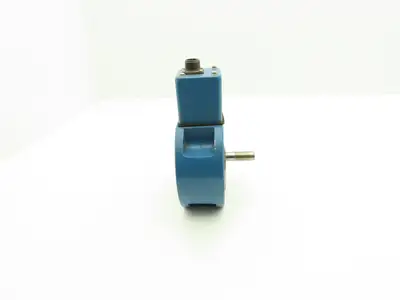 Avtron M560 Style 1R Pulse Generator Tachometer Rotary Encoder 12VDC 240 PPR 56C