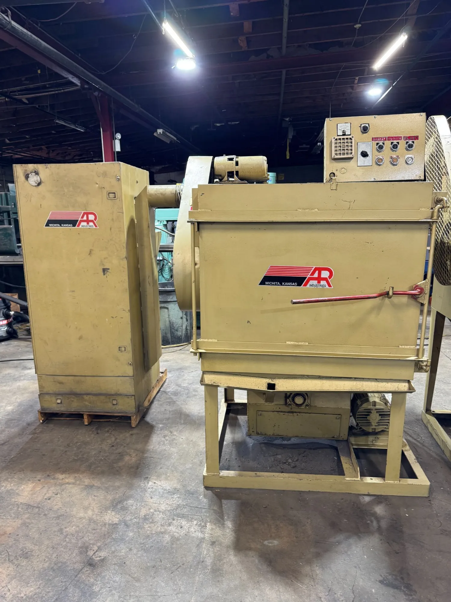 Used A.R.E. B-12 Tumble Shot Blaster (Tumblast) Pennsylvania US | RELCO MACHINERY #1367967