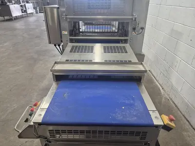 USED 2019 RHEON GK011/MC021